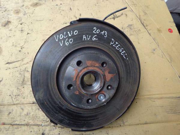 MOYEU AVANT GAUCHE VOLVO V60 10/2010-2018 DIESEL - Vue 1